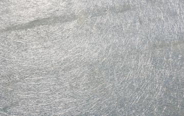 Skullomie laminate fibreglass or shingles?